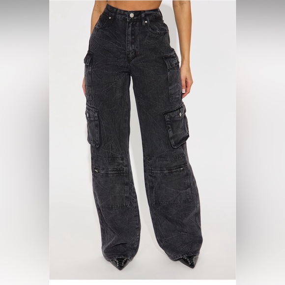 Fashion Nova Mad for you Cargo Jeans - Picture 2 of 6